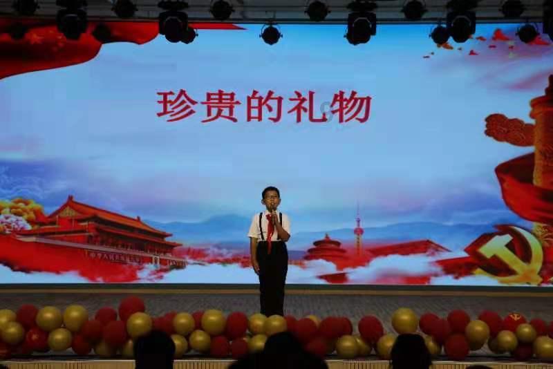 为什么分手了还会总想起前任呢？游戏画面